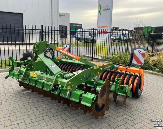 Amazone Catros 3003+ met V-ringwals KW