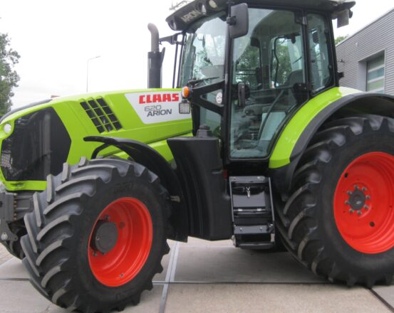 Claas ARION 620