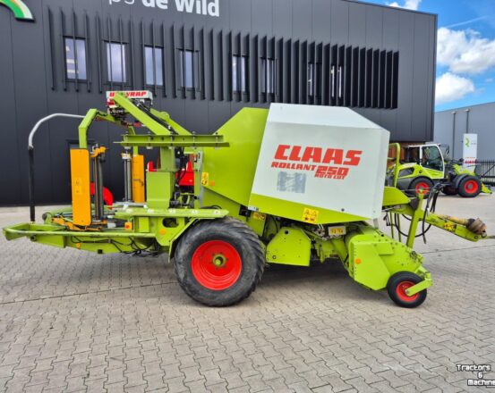 Claas Rollant 250 Uniwrap