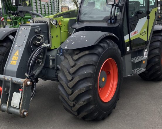 Claas Scorpion 756
