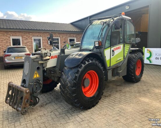 Claas Scorpion 9040