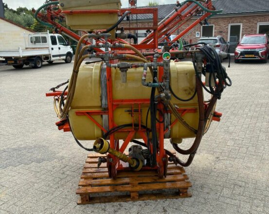 Douven Gedragen veldspuit