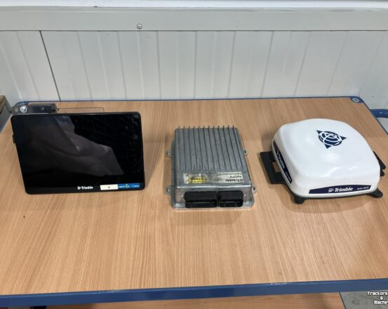 Trimble GFX 750 met NAV 900 RTK NET